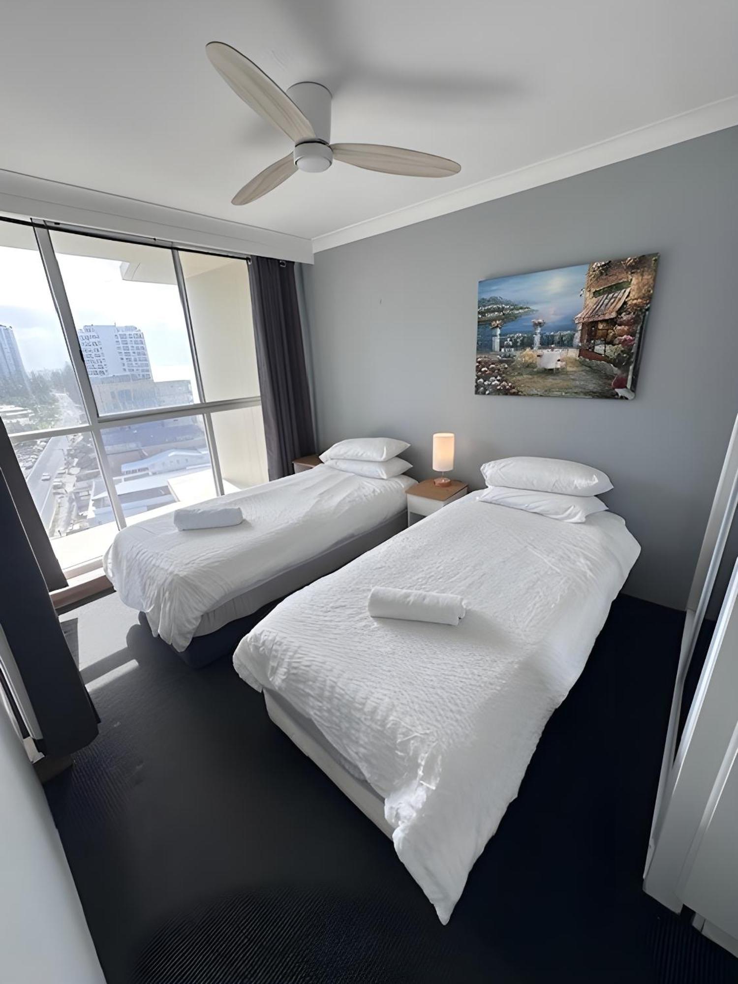 Absolutely Stunning! On The !!! Gold Coast